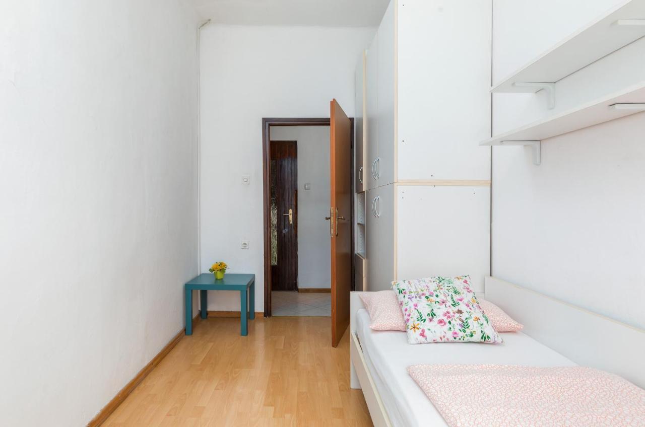 Apartment Ana Fažana Eksteriør billede